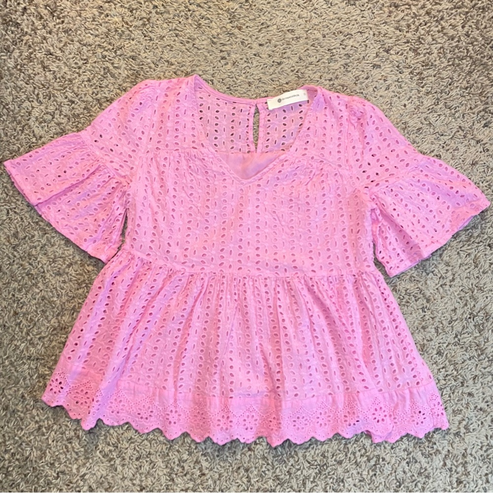 The impeccable pig pink eyelet‎ short sleeve top size small